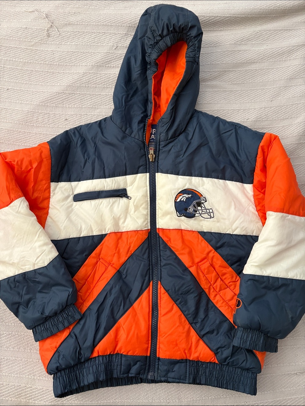 Vintage Denver Broncos Pro Player hooded puffer jacket in youth XL